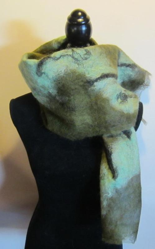 Handgevilte alpaca wol sjaal felted scarf ICE vilt, Kleding | Dames, Mutsen, Sjaals en Handschoenen, Nieuw, Sjaal, Verzenden