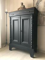 Landelijke meidenkast 97/40/134H, Ophalen