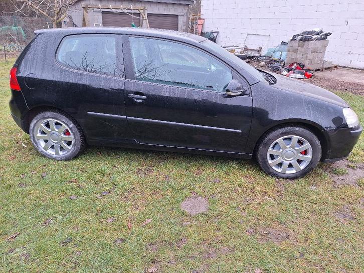 vw golf 5 1.4 essence 75cv 2005, Autos, Volkswagen, Particulier, Golf, ABS, Airbags, Air conditionné, Android Auto, Bluetooth