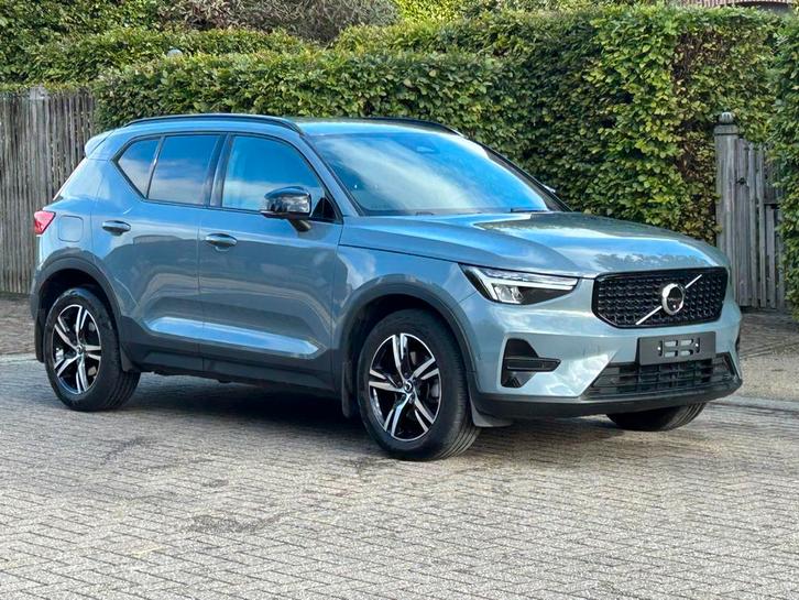 VOLVO XC40 B3 plus dark/benz. autom/trekhaak/360 gr. camera, Auto's, Volvo, Bedrijf, Te koop, XC40, 360° camera, ABS, Achteruitrijcamera