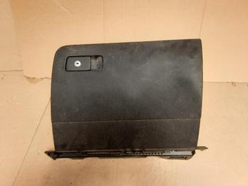 OPBERGVAK Volkswagen Passat Variant (3G5) (3G1857097N) beschikbaar voor biedingen