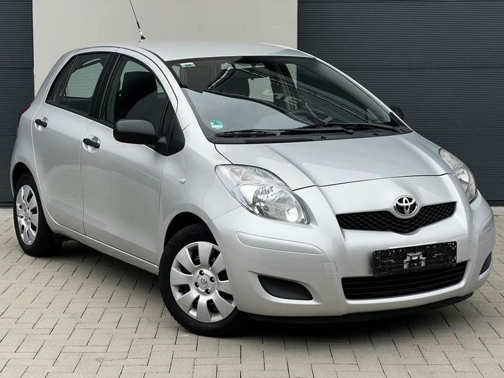 Toyota yaris/54,500km/1.33vvti/gekeurd voor verkoop, Auto's, Toyota, Bedrijf, Te koop, Yaris, ABS, Airbags, Airconditioning, Alarm