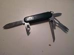 Victorinox huntsman green, Ophalen of Verzenden, Zo goed als nieuw