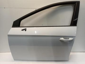 PORTIER LINKS VOOR Seat Leon (5FB) (01-2012/08-2020) beschikbaar voor biedingen