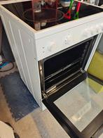 Elektrisch fornuis in uitstekende staat met bakplaten in de, Elektronische apparatuur, Fornuizen, Ophalen, Gebruikt, Elektrisch