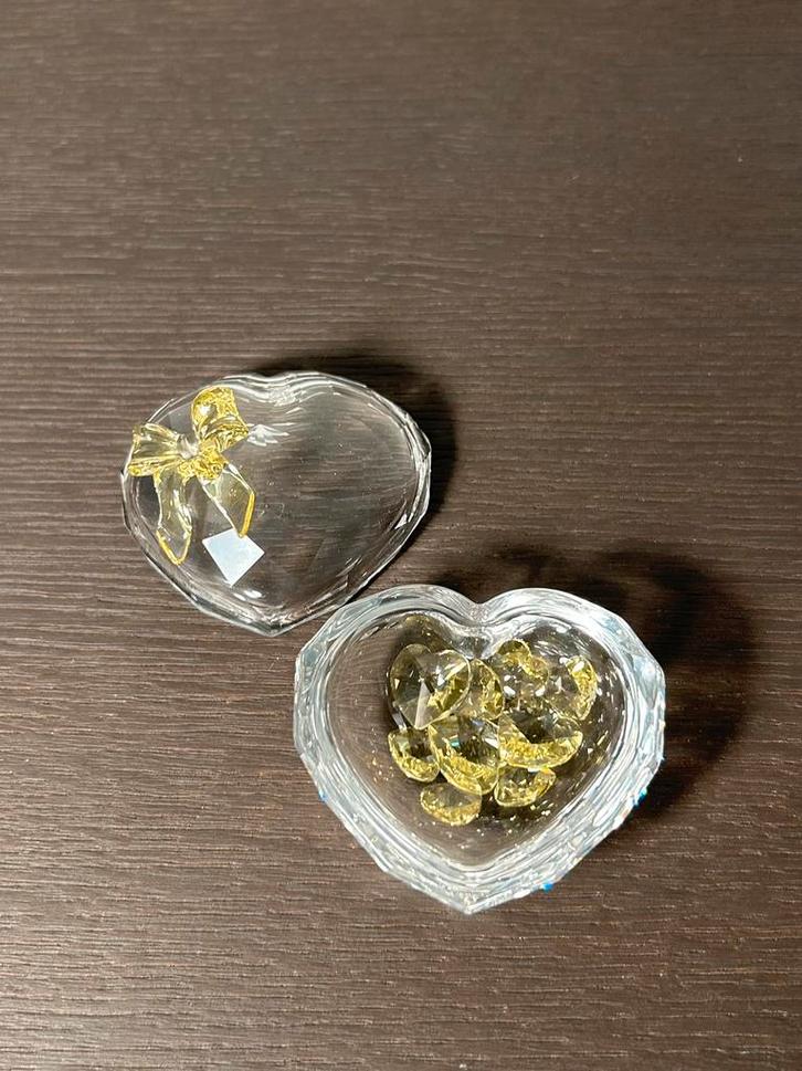 Swarovski: kristallen hartje met goud, Verzamelen, Swarovski, Zo goed als nieuw, Ophalen of Verzenden