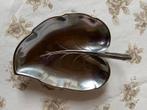Petit plat forme feuille couleur argent vintage 15cm, Envoi, Utilisé, Autres formes, Métal