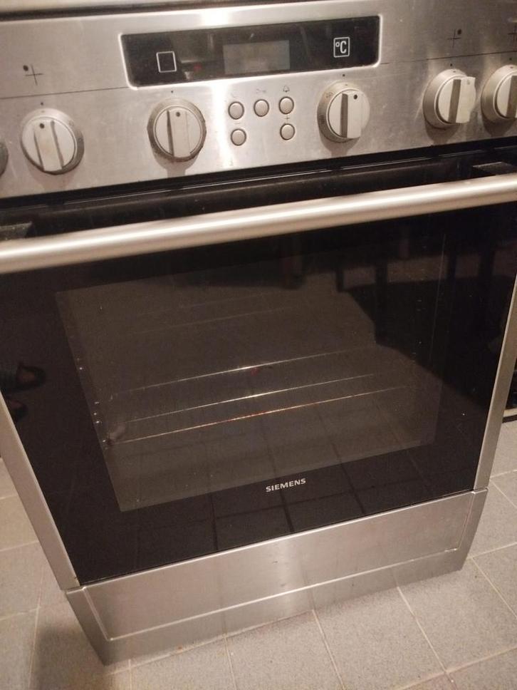 Siemens gasfornuis met elektrische oven, Elektronische apparatuur, Fornuizen, Zo goed als nieuw, Ophalen