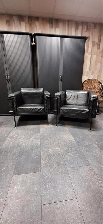 Harvink fauteuill, ik heb 2 stuks, prijs per stuk beschikbaar voor biedingen