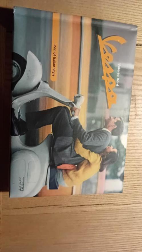 V. Boni - Vespa, Boeken, Auto's | Boeken, Zo goed als nieuw, Ophalen of Verzenden