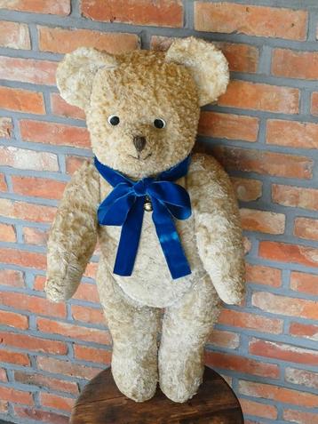 Mooie grote oude beer / Grand adorable ours ancien  beschikbaar voor biedingen