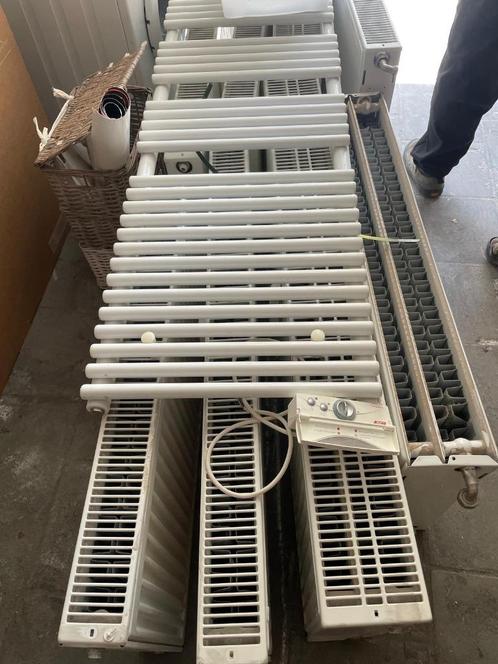 Radiateurs, Doe-het-zelf en Bouw, Verwarming en Radiatoren, Gebruikt, Radiator, 30 tot 80 cm, 60 tot 150 cm, Ophalen