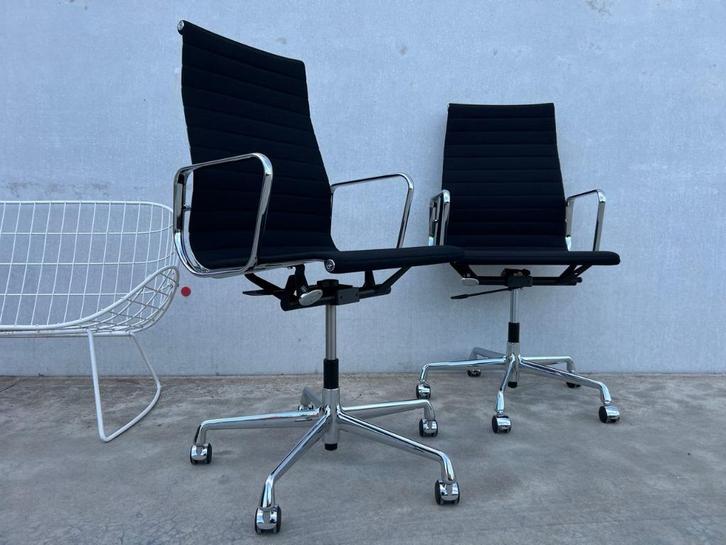 Vitra Eames EA119 hopsak bureaustoelen, 3x, Huis en Inrichting, Bureaustoelen, Zo goed als nieuw, Bureaustoel, Zwart, Verzenden