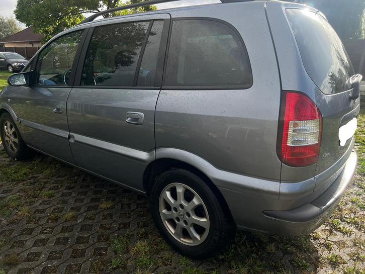 Opel Zafira 2,0d AUTOMAAT, gekeurd vvk, airco, …, Auto's, Opel, Particulier, Zafira, Diesel, Monovolume, 5 deurs, Automaat, Zilver of Grijs