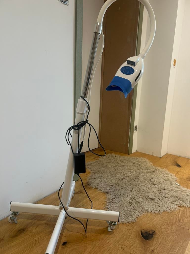 Lampe blanchiment dentaire, Enlèvement ou Envoi, Comme neuf