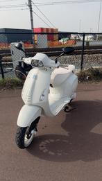 Vespa sprint limited edition white, Enlèvement ou Envoi, Comme neuf, Vespa