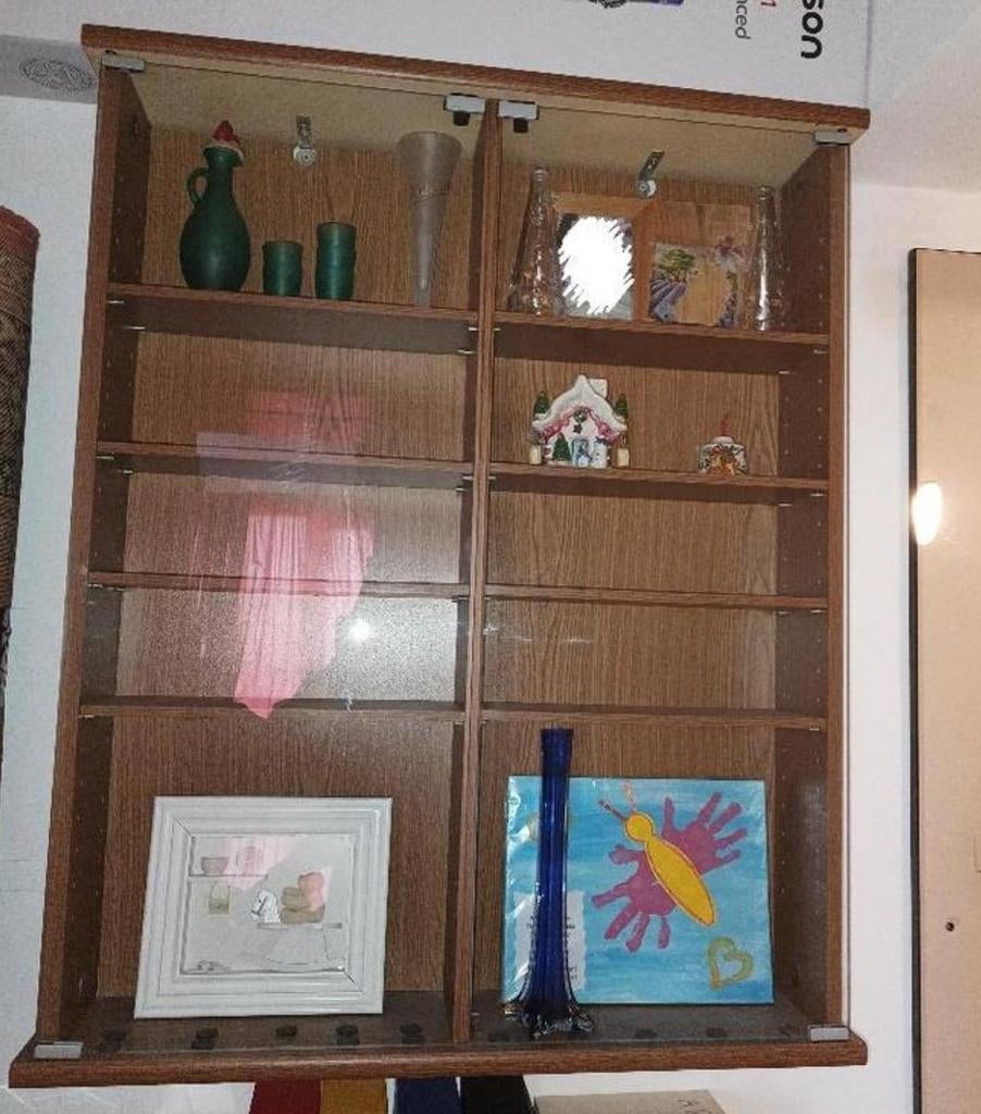 wandvitrine met houten planken, Ophalen, Zo goed als nieuw