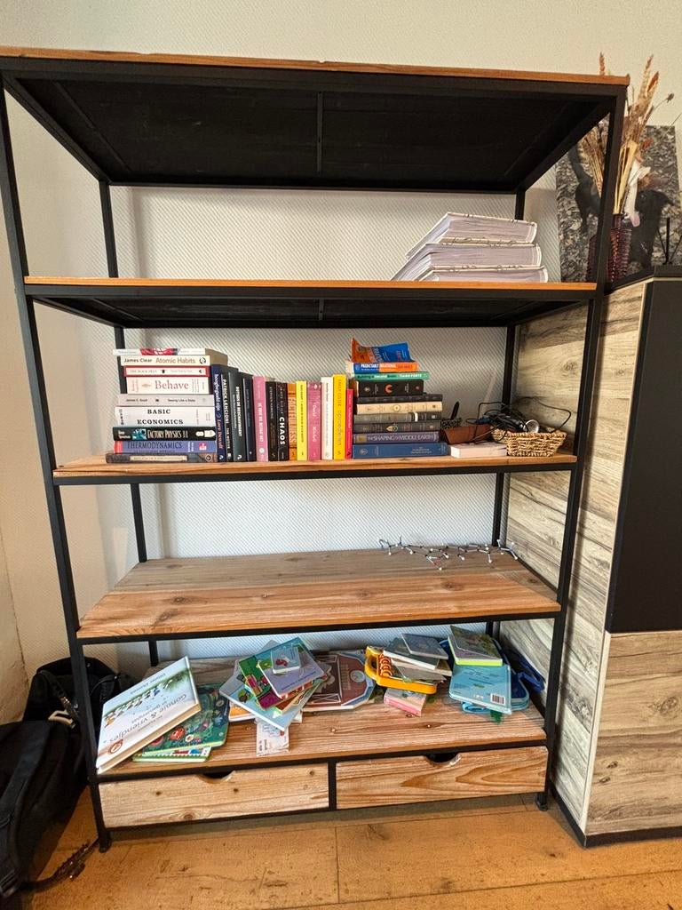 Boekenkast, Ophalen, Met plank(en), Gebruikt, 100 tot 150 cm