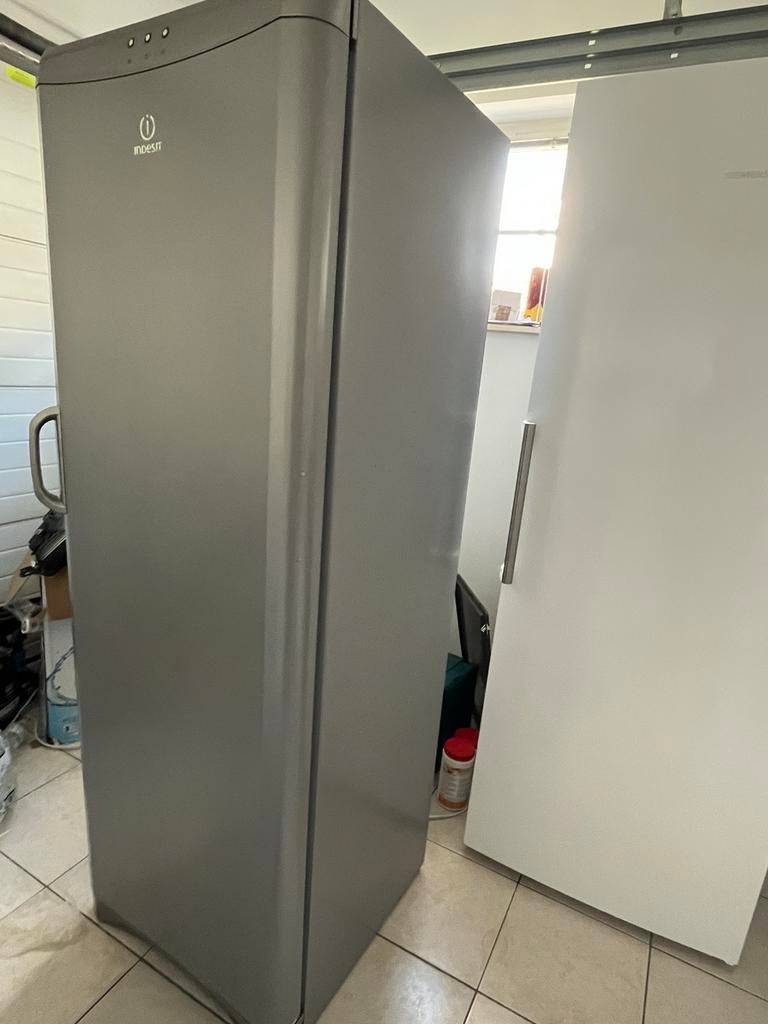 Colonne congélateur de qualité, Electroménager, Réfrigérateurs & Frigos, Utilisé, Avec congélateur séparé, 200 litres ou plus