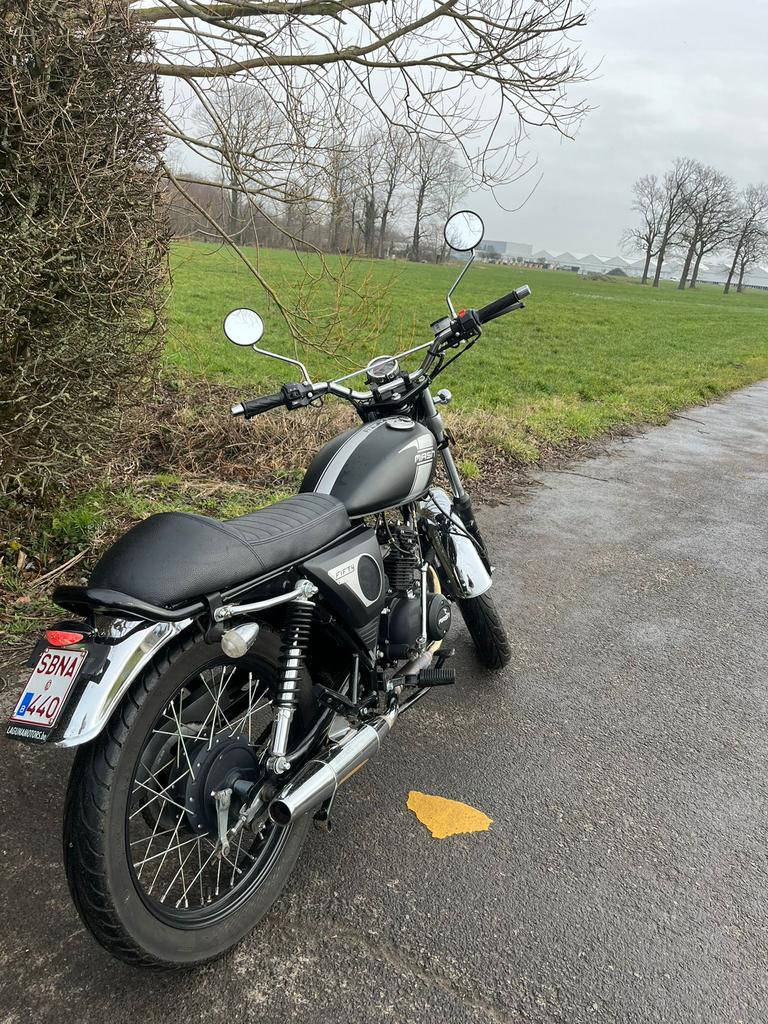 MASH FIFTY 50cc mat zwart, Fietsen en Brommers, Brommers | Overige merken, Ophalen, 49 cc, 4 versnellingen, Klasse B (45 km/u)