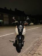 SYM Mio 50cc Perfect in orde Zeer betrouwbare, Fietsen en Brommers, Ophalen, Zo goed als nieuw, Overige typen