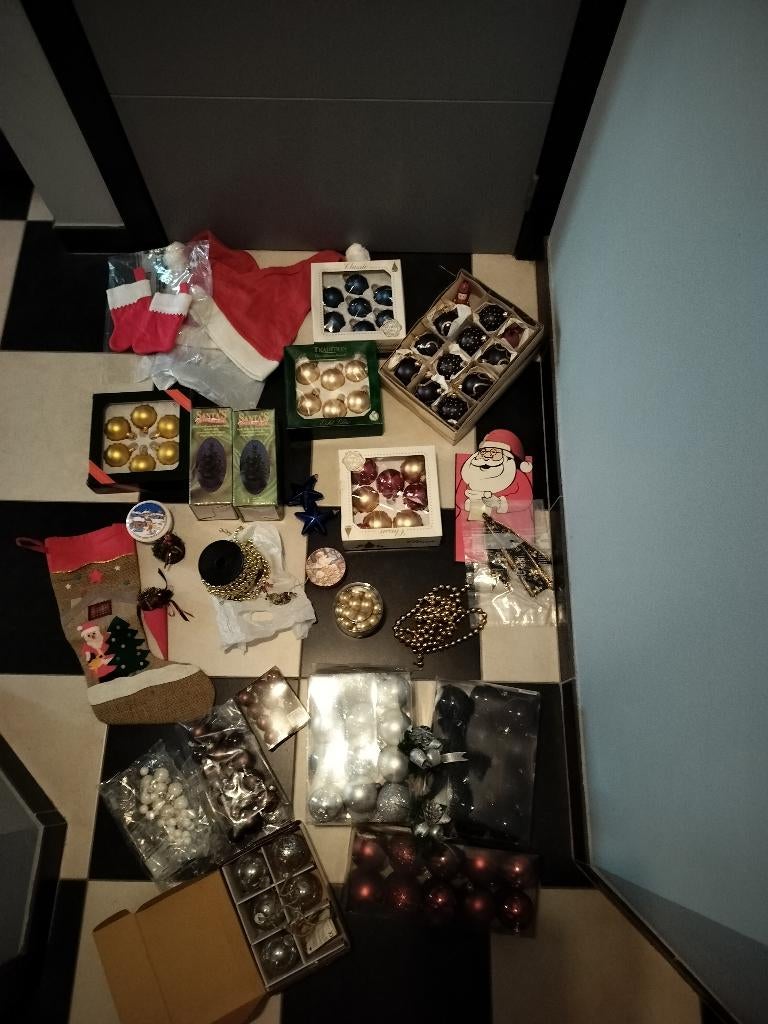 MEGA Kerstpakket: Luxe Ballen & Decoratie ( Zgan!), Enlèvement