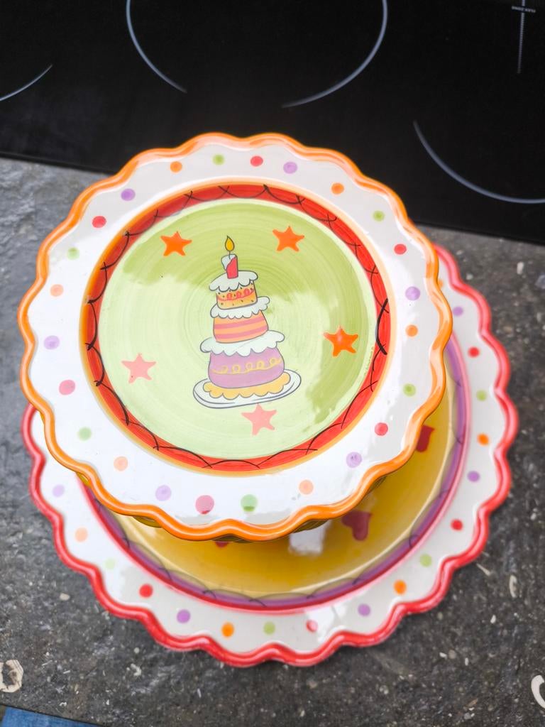 Kleurrijke, handbeschilderde keramische borden uit de "Cupca, Huis en Inrichting, Ophalen, Zo goed als nieuw, Keramiek, Bord(en)