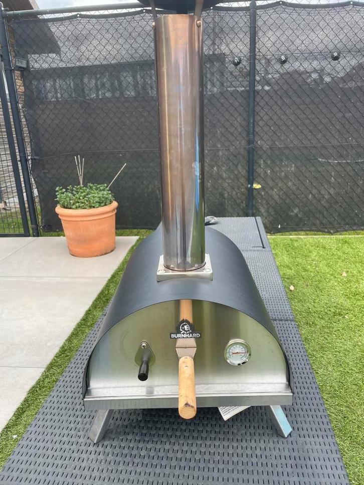 Pizzaoven Burnhard Nero, Jardin & Terrasse, Fours à pizza, Comme neuf, Enlèvement