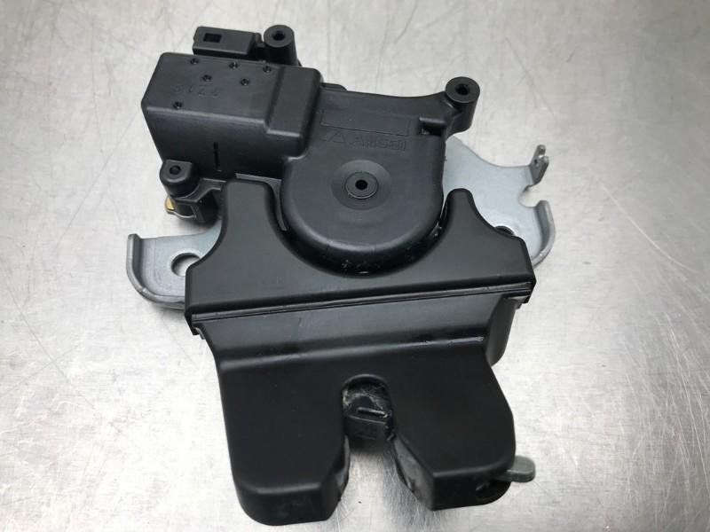 SLOTVANGER ACHTERKLEP Lancer Sports Sedan (CY / CZ), Gebruikt, Mitsubishi