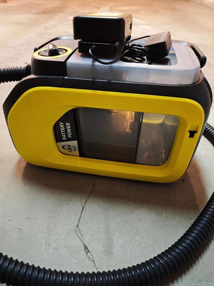 Injecteur extracteur Kärcher SE-3 18 compact, Maison & Meubles, Produits de nettoyage, Autres types, Enlèvement