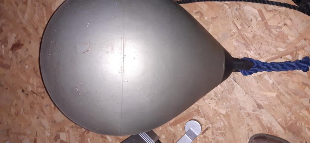 Defenses,  pare-battage, 2 boules 50cm , 1 de 60cm, Enlèvement