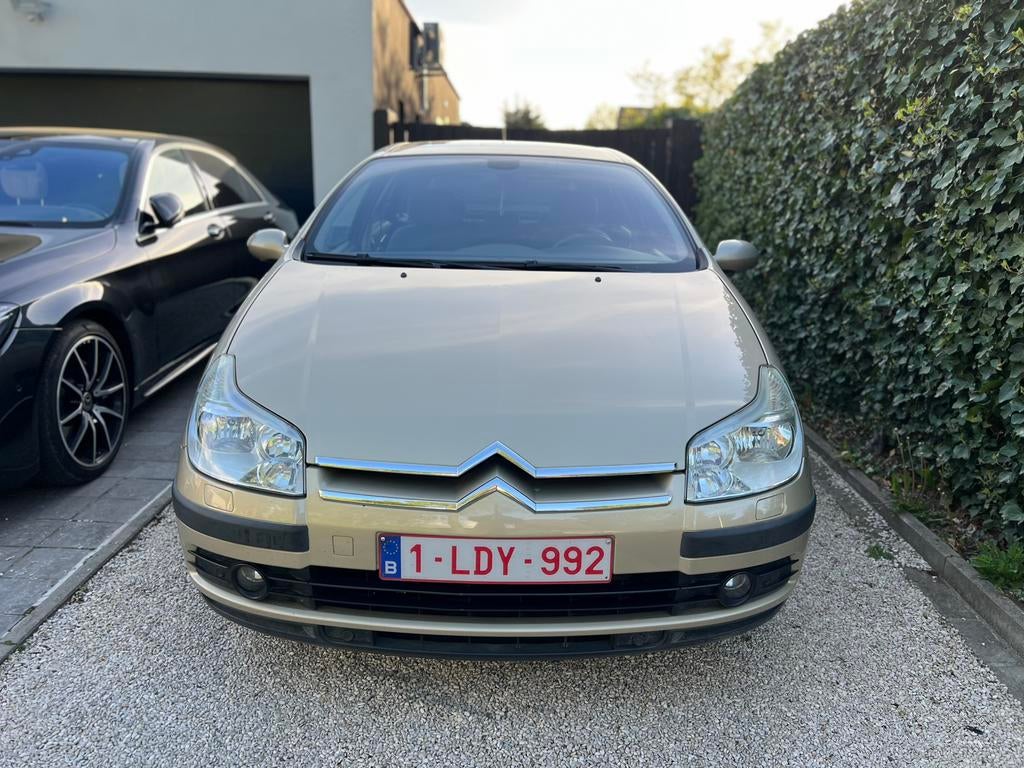 Citroën C5 benzine euro 4 gekeurd voor verkoop met OHB, Auto's, Particulier, Euro 4, Onderhoudsboekje, C5
