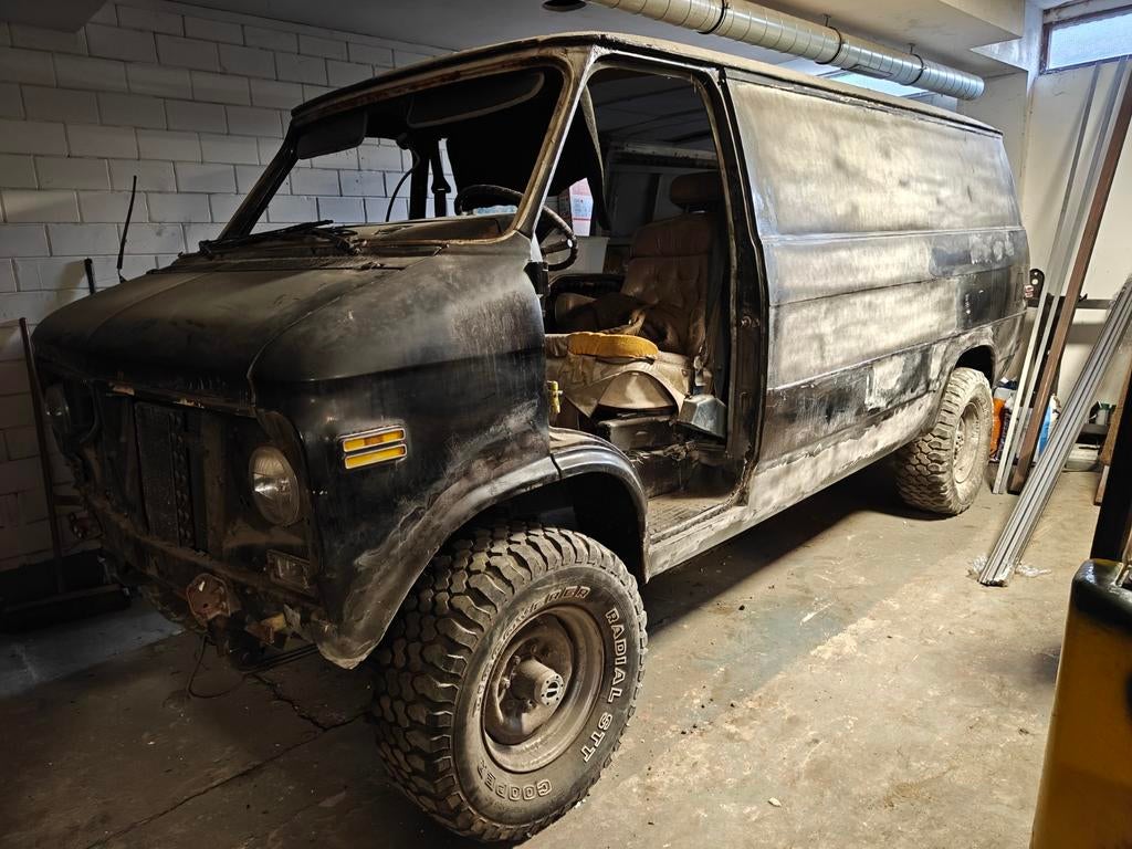 Chevrolet Chevy van 4x4, Automaat, Achterwielaandrijving, Beige, Chevrolet