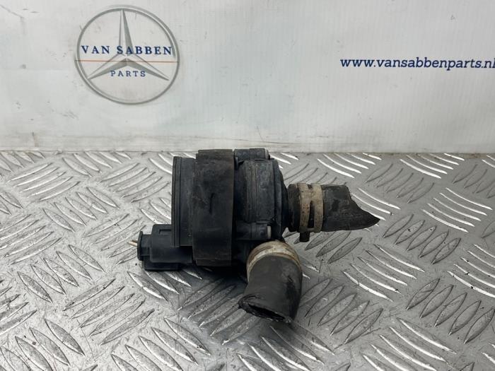 Extra waterpomp van een Mercedes C-Klasse, Gebruikt, -, -, 3 maanden garantie