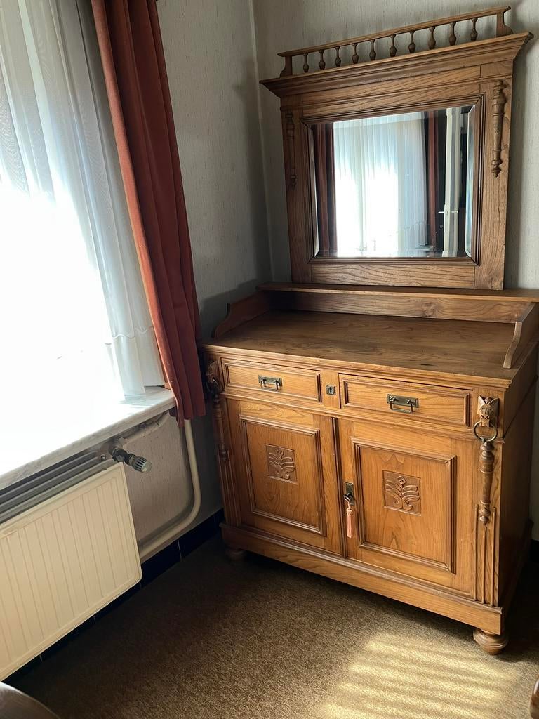 Kast met spiegel, Ophalen, Gebruikt