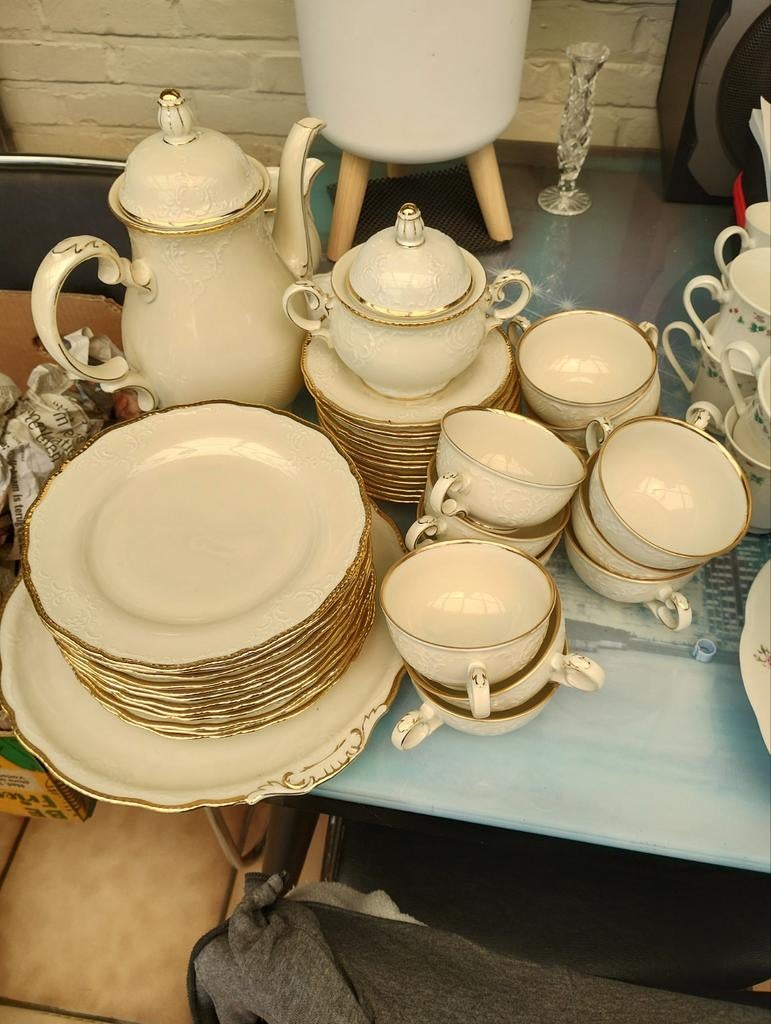 12 delig servies Bavaria, Ophalen