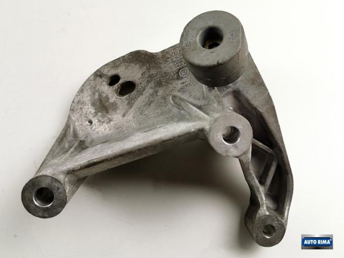 Support moteur d'un Volvo V40, Autos : Pièces & Accessoires, Suspension & Châssis, Volvo, Utilisé, 3 mois de garantie, Enlèvement ou Envoi