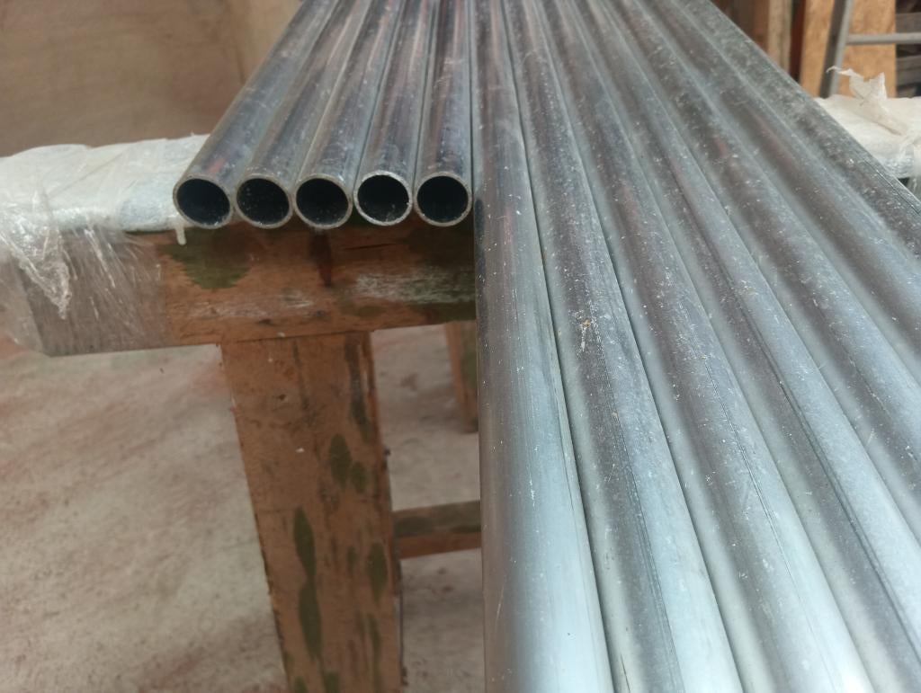 Aluminium buis 30 mm, Ophalen, Zo goed als nieuw, Aluminium