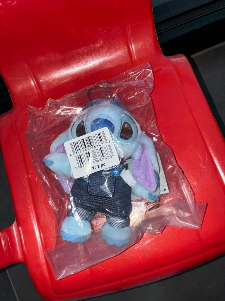 Nieuwe Stitch sleutelhanger, Ophalen of Verzenden, Overige figuren, Nieuw, Knuffel