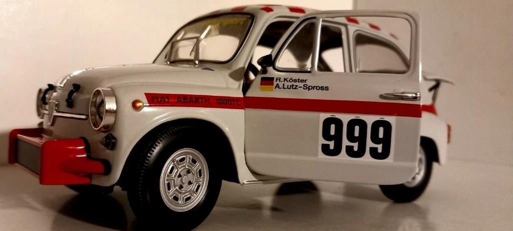 1/18 Fiat 600 Abarth 1000 TC 1965 REVELL, Ophalen of Verzenden, Zo goed als nieuw, Auto, Revell
