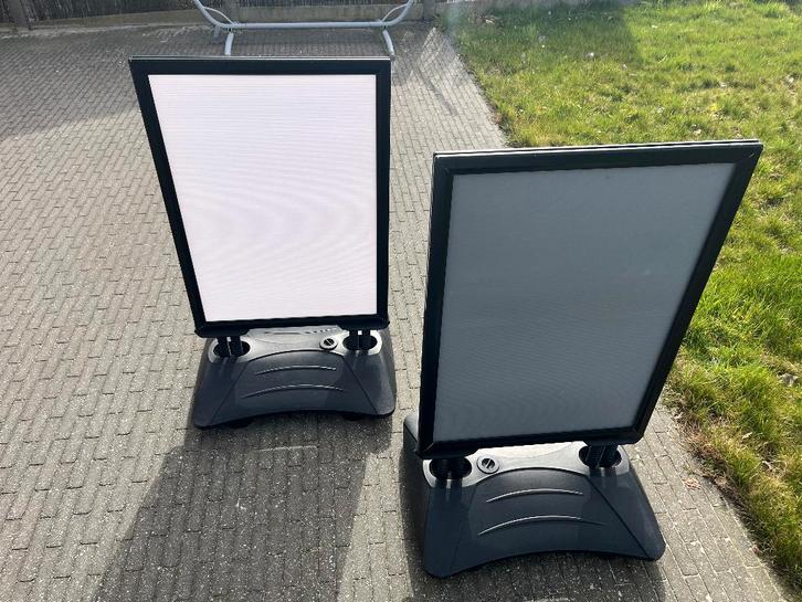 Stoepbord Swing Advance Zwart A1, Zakelijke goederen, Horeca | Meubilair en Inrichting, Meubilair, Gebruikt, Ophalen