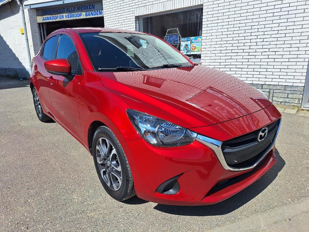 Mazda2 MY2017, 5 PRT, 1,5 L, SKYACTIV-G, 90 ch, Ginza, 5 MT, Rouge, Achat, Euro 6, Entreprise