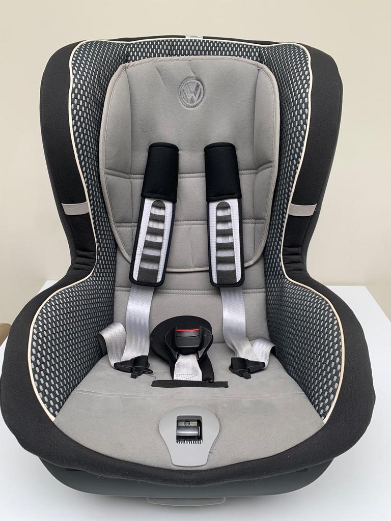 Kinderzitje (autostoel) van het merk Volkswagen, Kinderen en Baby's, Autostoeltjes, Ophalen, Zo goed als nieuw, Isofix
