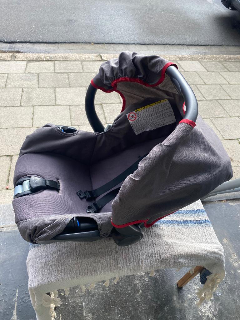 Maxi Cosi, Enlèvement, Utilisé