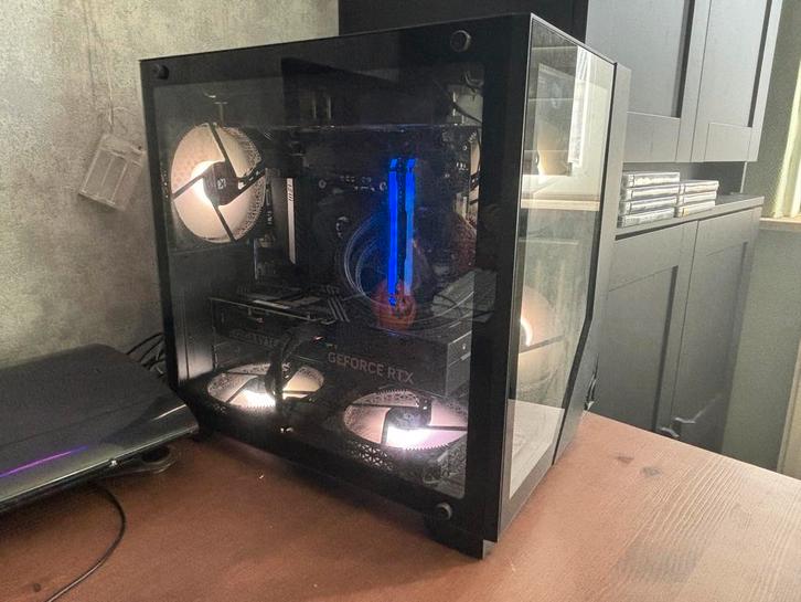 HIGH END RTX 5070 GAMING PC, Informatique & Logiciels, Ordinateurs de bureau, Comme neuf, SSD, Gaming, Enlèvement