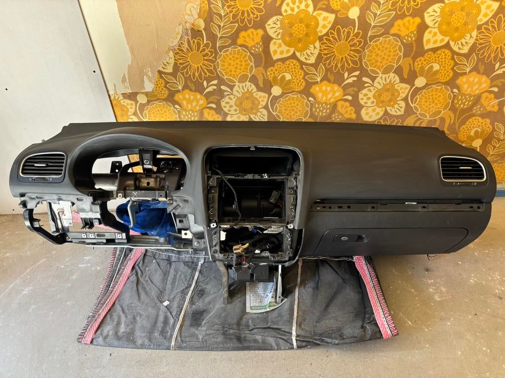 Tableau de bord golf 6 highline, Autos : Pièces & Accessoires, Enlèvement, Utilisé, Volkswagen