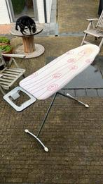 Strijkplank, Ophalen, Gebruikt