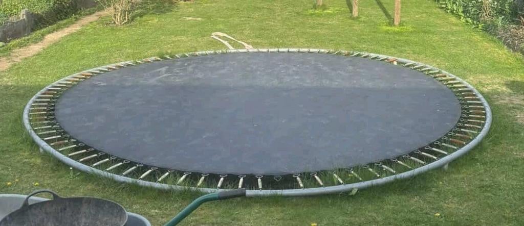 Trampoline met onderstel. Diameter 4,20m, Ophalen