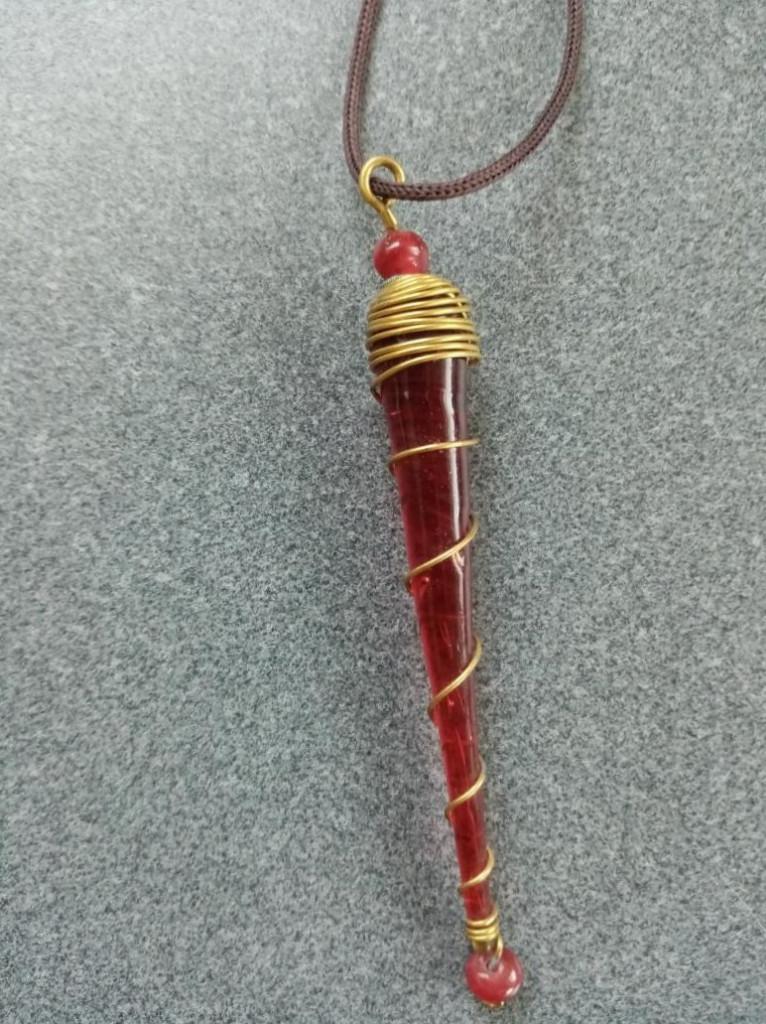 groot gekleurde vol- glas hanger (11cm) rood - goudkleur, Antiek en Kunst, Ophalen of Verzenden