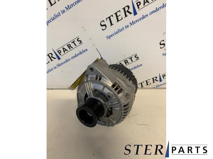 Dynamo d'un Mercedes SL, Autos : Pièces & Accessoires, Neuf, -, -, Enlèvement ou Envoi